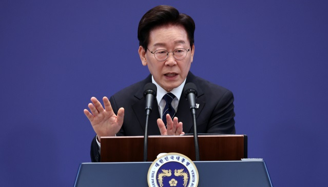 “유시민, 좀 쉬었다 말하지”… 정세현의 뼈 있는 한마디